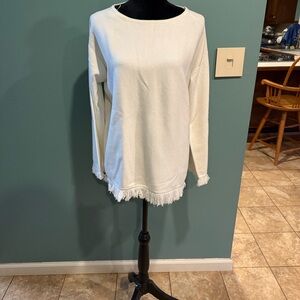 Cyrus Cream colored Fringe Hem long sleeve sweater sz 1x